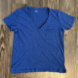 Madewell Sz. M Blue Whisper Cotton V-Neck Pocket Tee - Style 04346